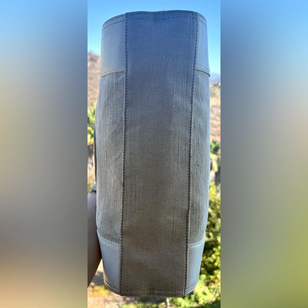 Tory Burch Hand Bag - Picture 5 of 16